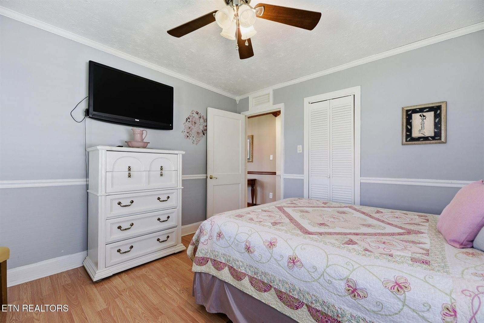 906 Riverview Drive, LaFollette, TN 37766