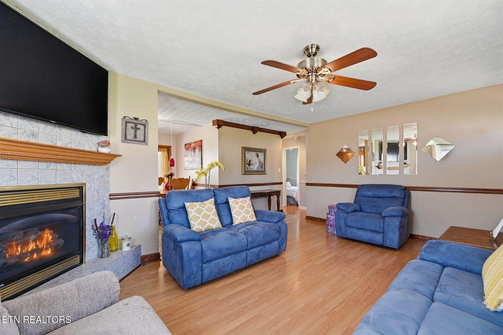 906 Riverview Drive, LaFollette, TN 37766