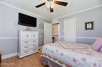 906 Riverview Drive, LaFollette, TN 37766