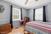 906 Riverview Drive, LaFollette, TN 37766