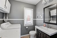 906 Riverview Drive, LaFollette, TN 37766