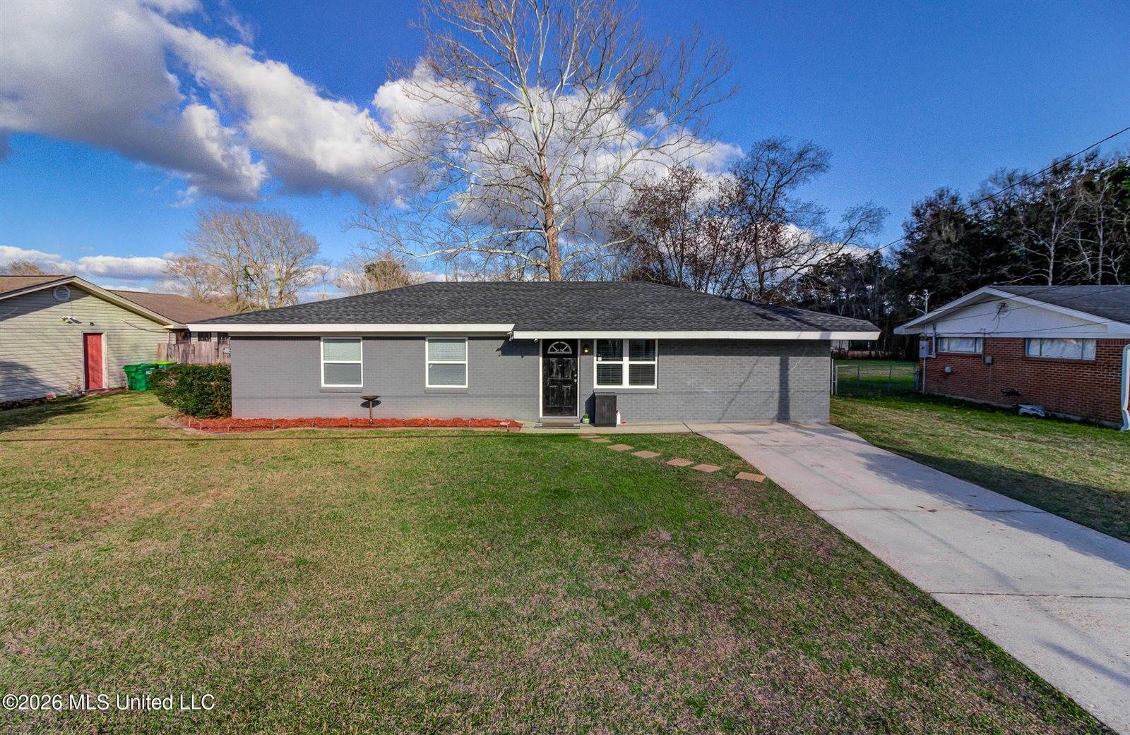 10628 Oak Street, Vancleave, MS 39565