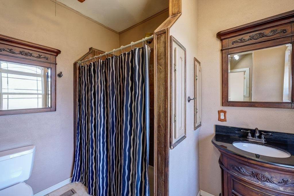 4678 252nd Rd, Arkansas City, KS 67005