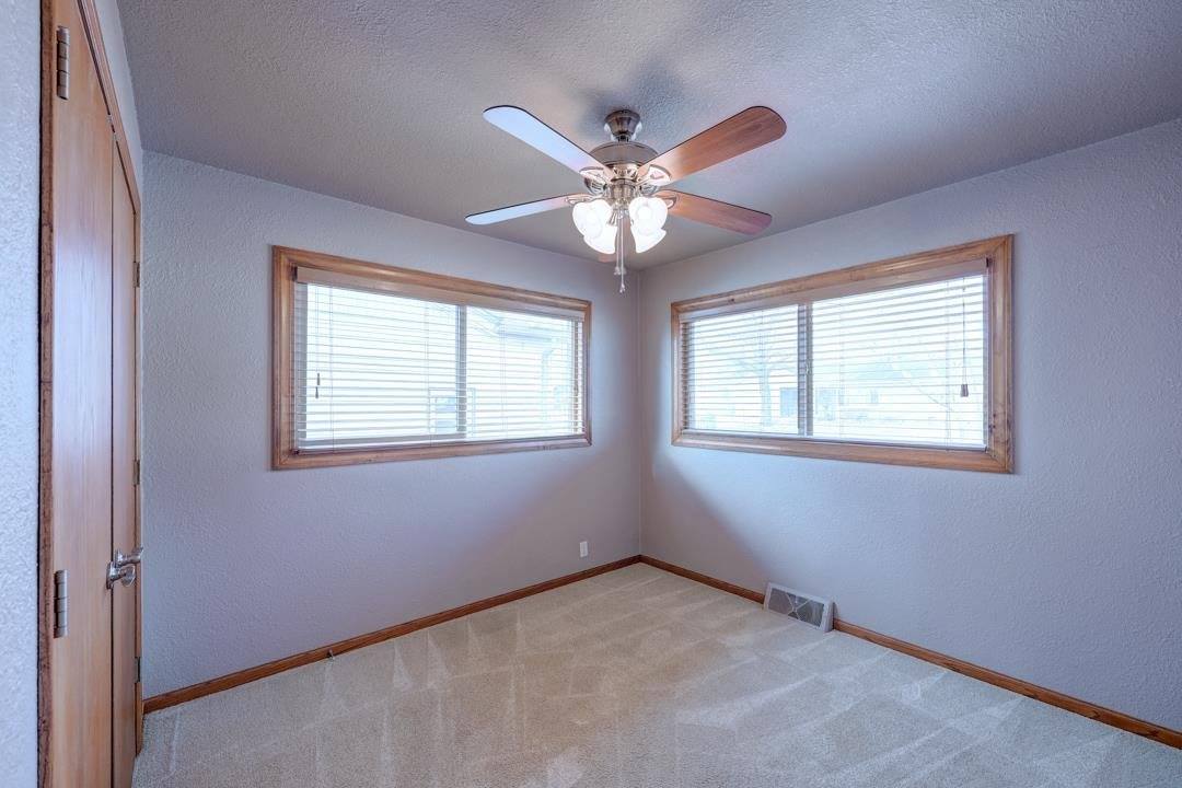 235 Random Rd, Arkansas City, KS 67005