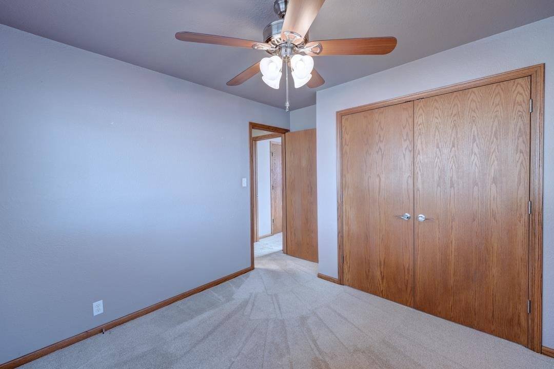 235 Random Rd, Arkansas City, KS 67005