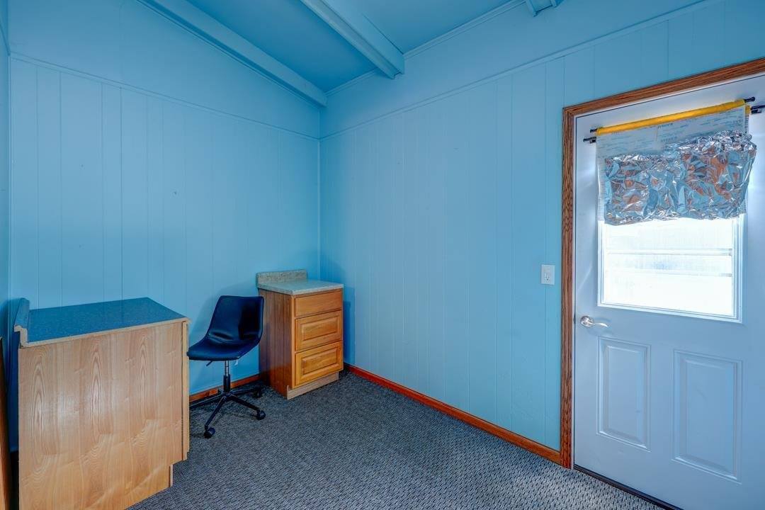 235 Random Rd, Arkansas City, KS 67005