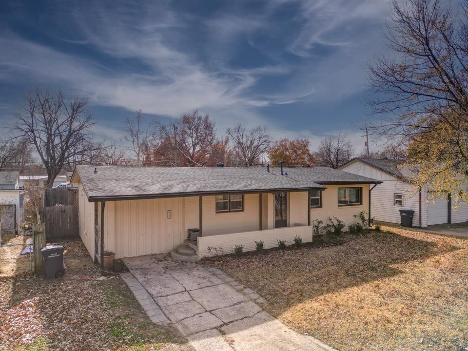 235 Random Rd, Arkansas City, KS 67005