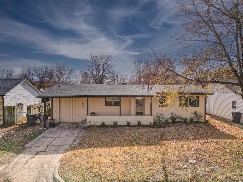 235 Random Rd, Arkansas City, KS 67005