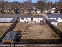 235 Random Rd, Arkansas City, KS 67005