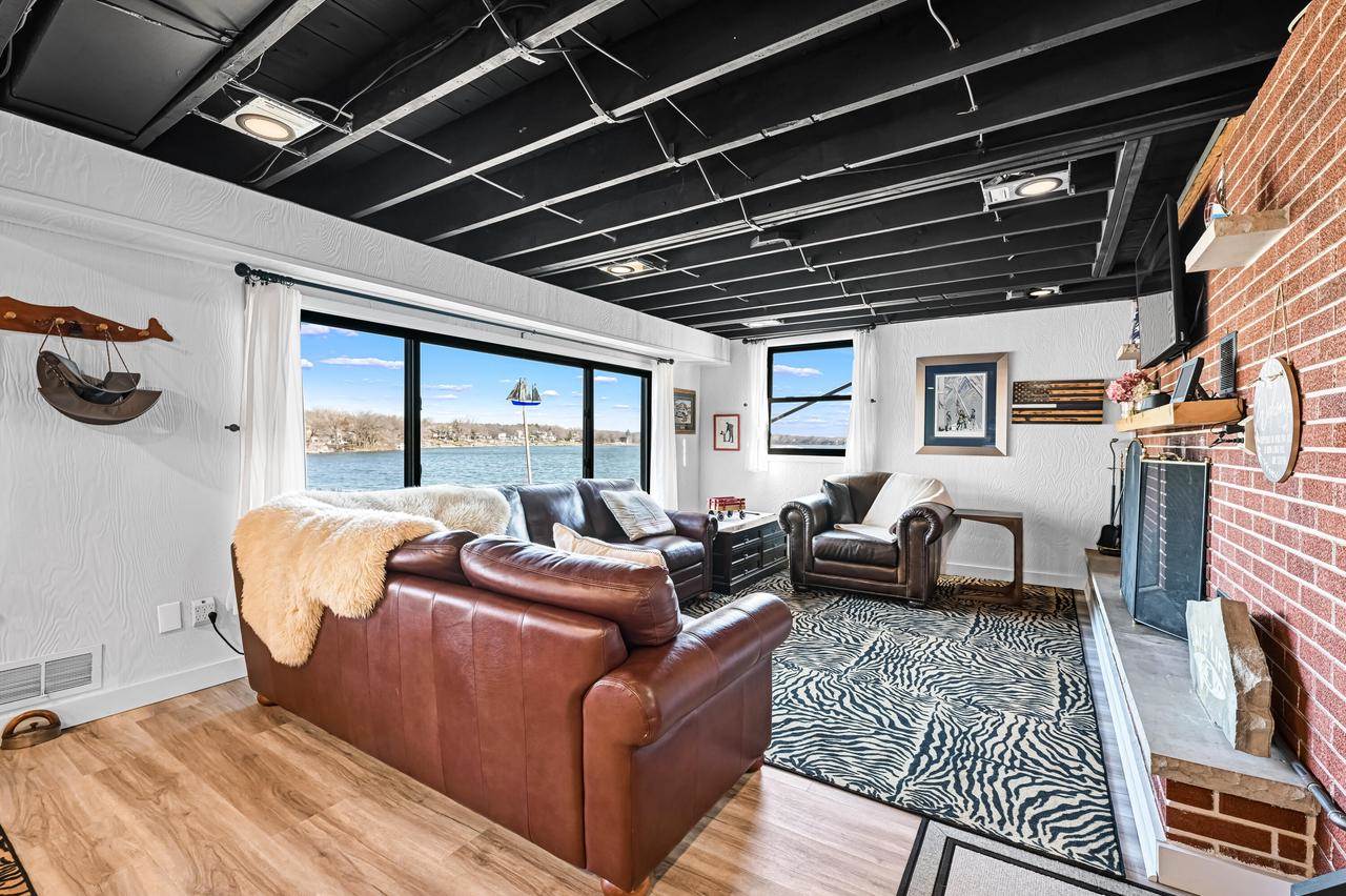 N7374 Chapel DRIVE, Whitewater, WI 53190