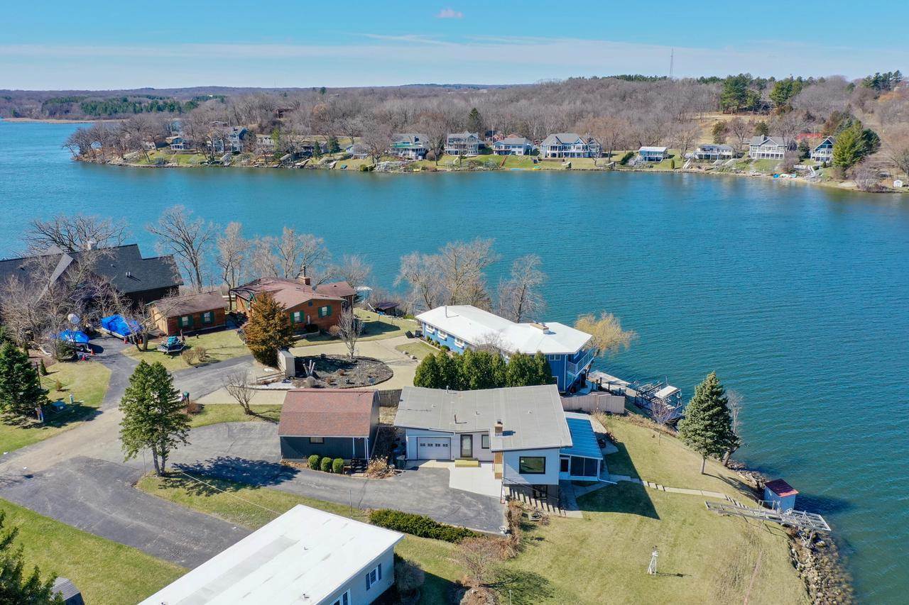 N7374 Chapel DRIVE, Whitewater, WI 53190