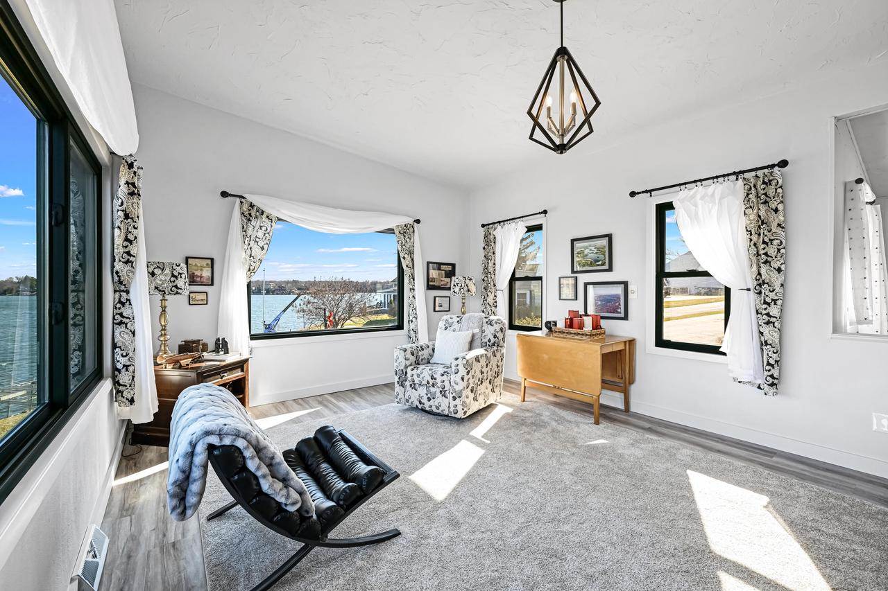 N7374 Chapel DRIVE, Whitewater, WI 53190