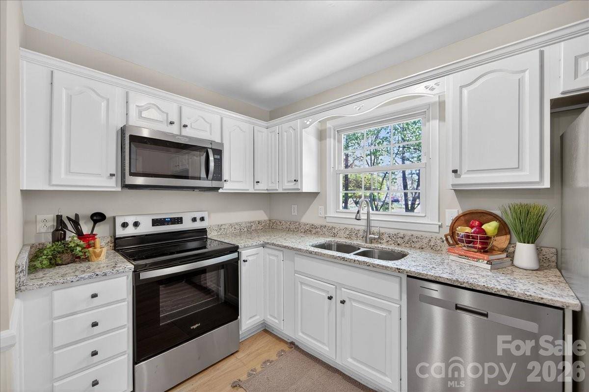 6576 Stoney Ridge Road, Matthews, NC 28104