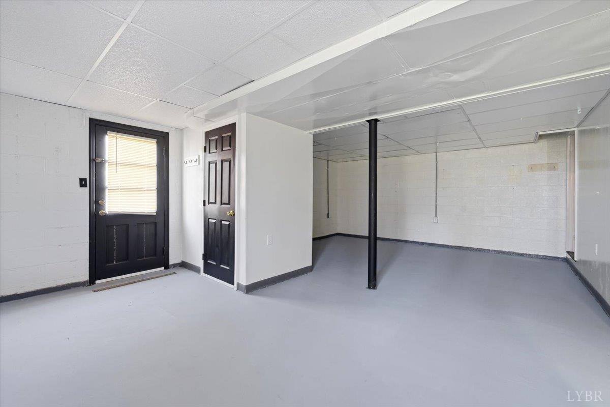 108 Mount Sterling Drive, Lynchburg, VA 24502