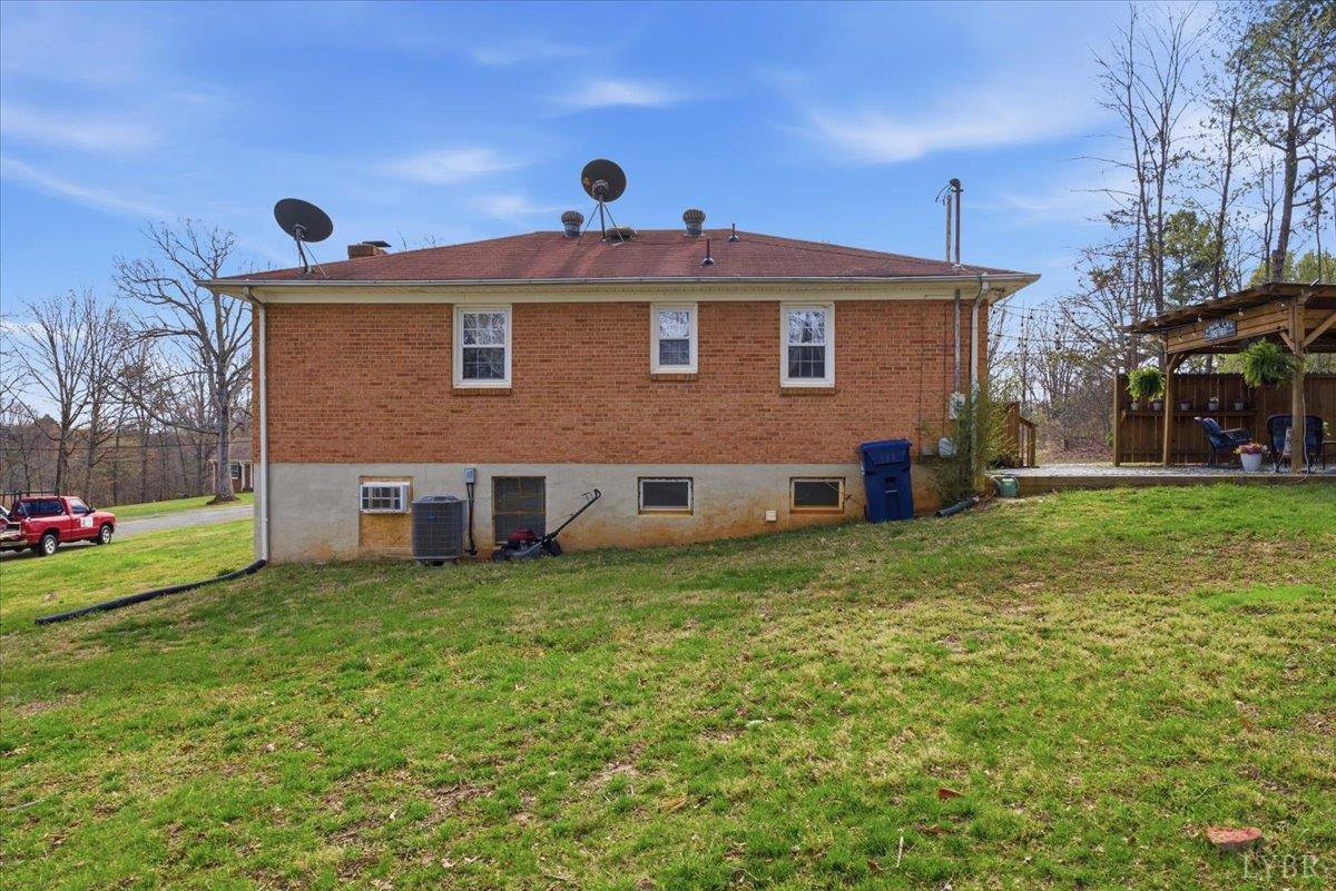 108 Mount Sterling Drive, Lynchburg, VA 24502