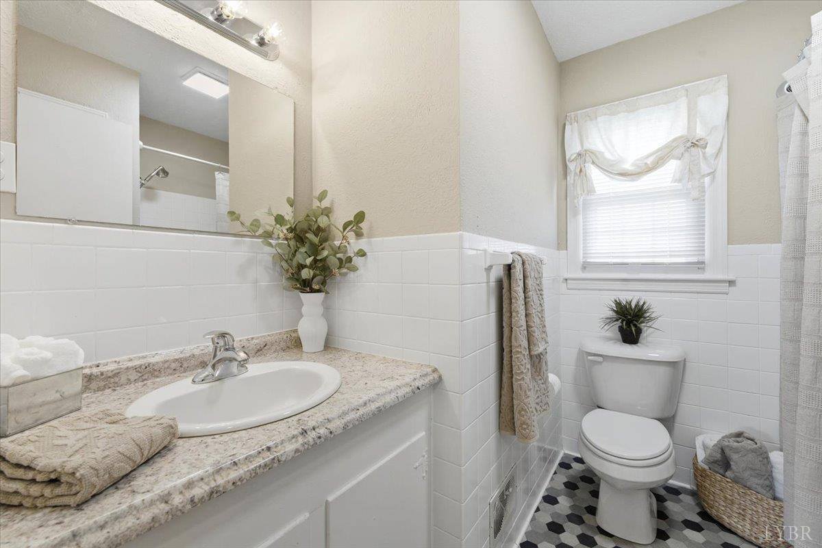 108 Mount Sterling Drive, Lynchburg, VA 24502