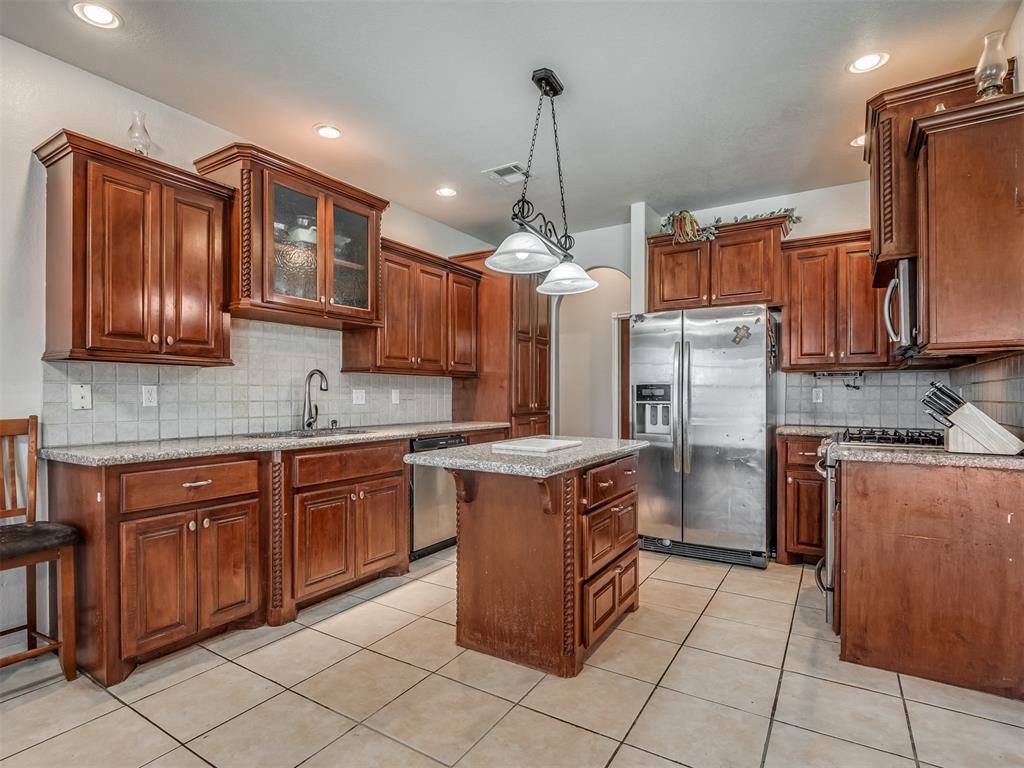 18916 Kelli Lane, Shawnee, OK 74801