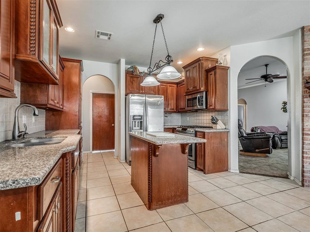 18916 Kelli Lane, Shawnee, OK 74801