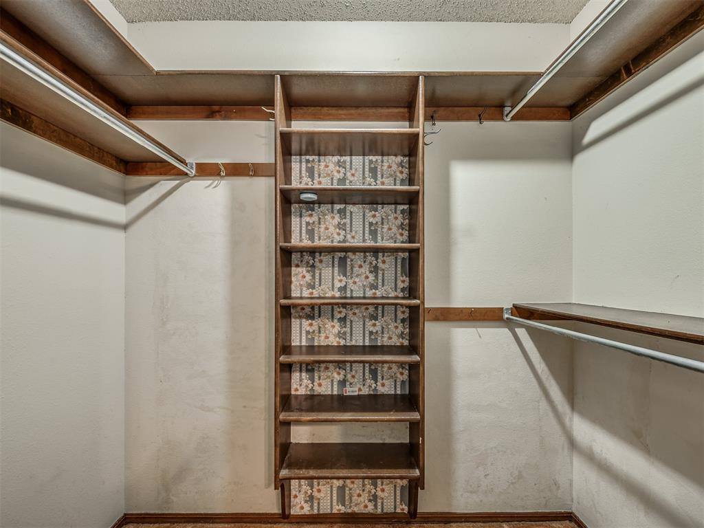 7 Kiowa, Shawnee, OK 74801