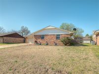 7 Kiowa, Shawnee, OK 74801