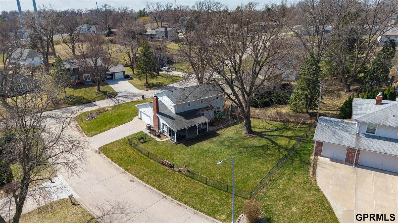 12402 Shamrock Road, Omaha, NE 68154