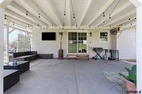 12402 Shamrock Road, Omaha, NE 68154