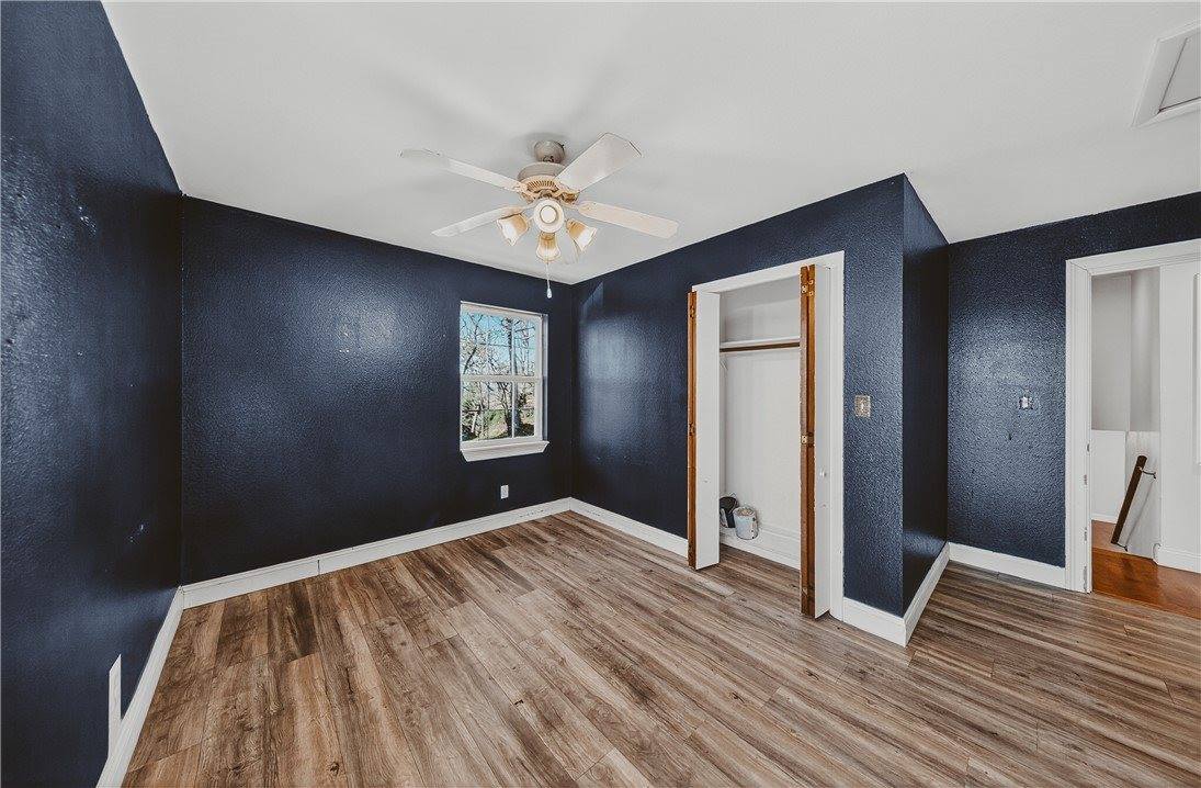 8512 Pine Ridge Drive, Rogers, AR 72756