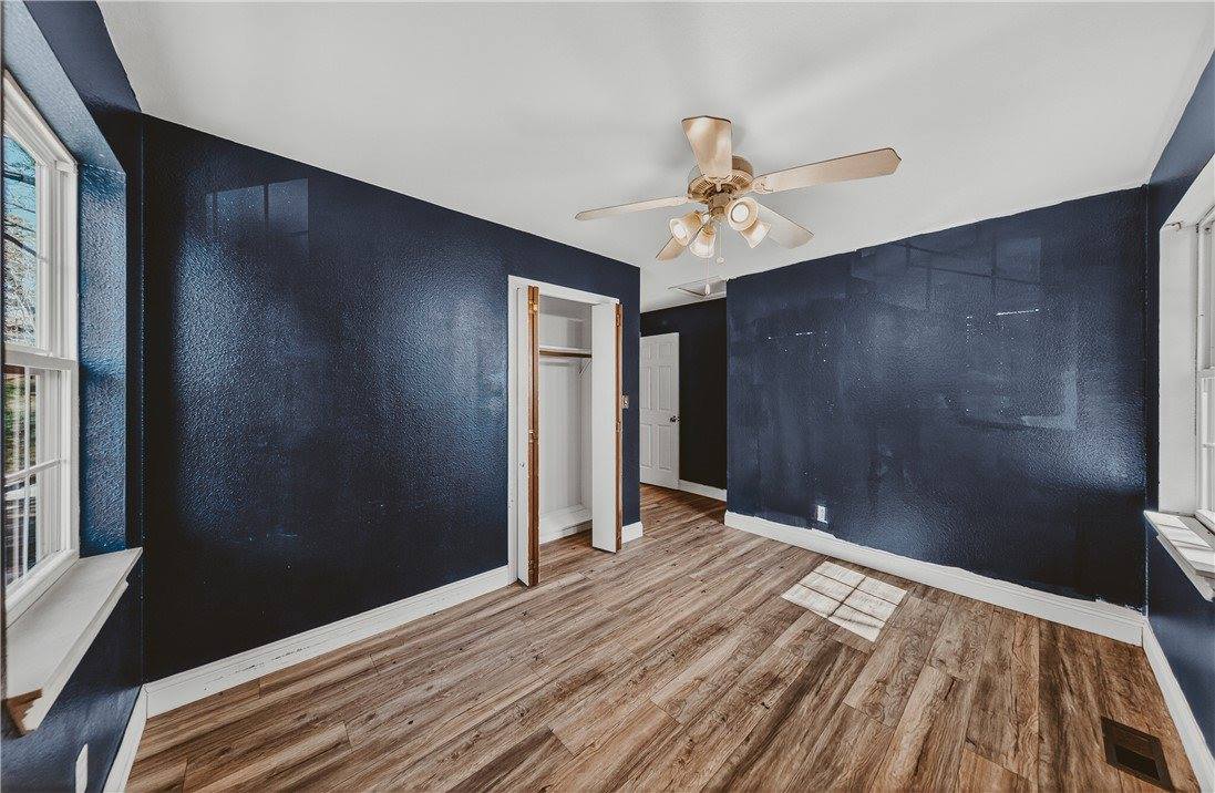 8512 Pine Ridge Drive, Rogers, AR 72756