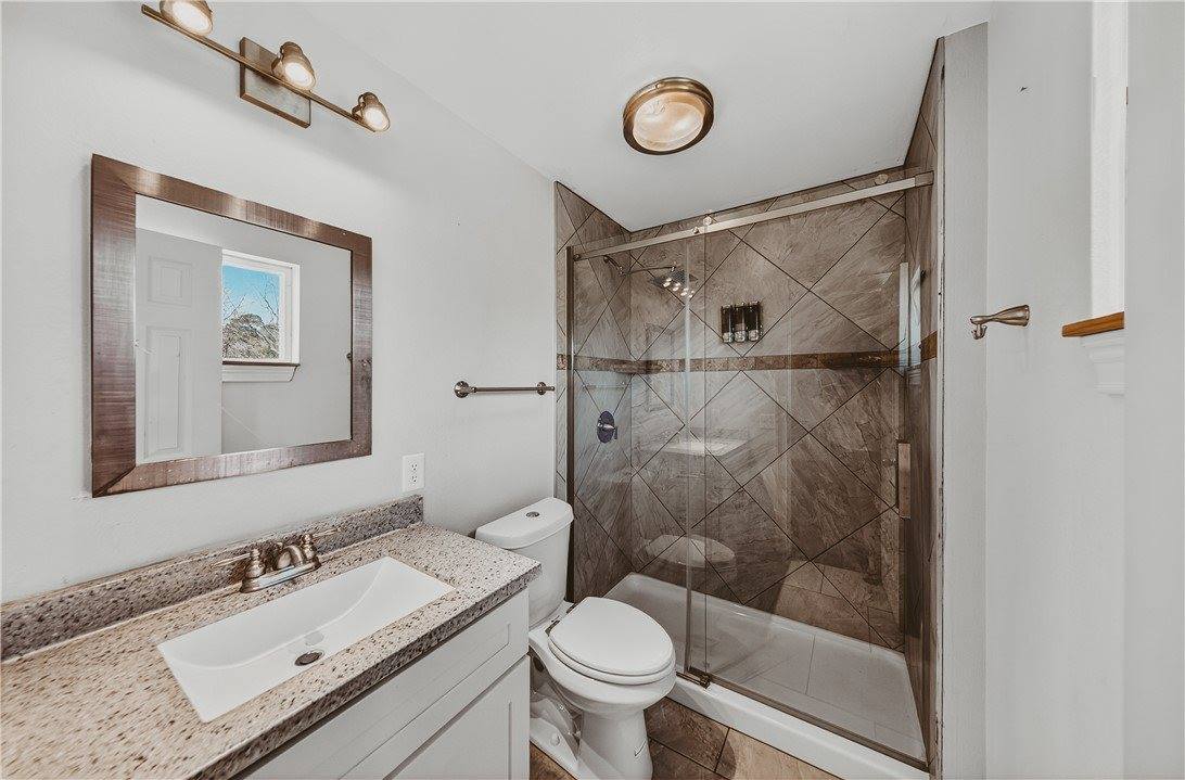 8512 Pine Ridge Drive, Rogers, AR 72756