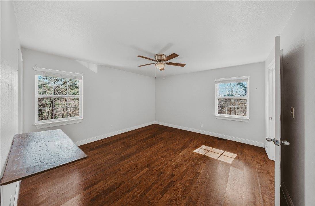 8512 Pine Ridge Drive, Rogers, AR 72756