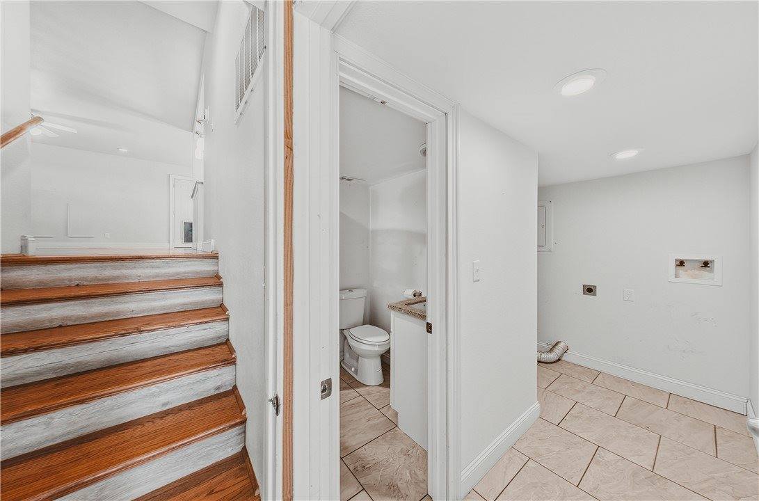 8512 Pine Ridge Drive, Rogers, AR 72756