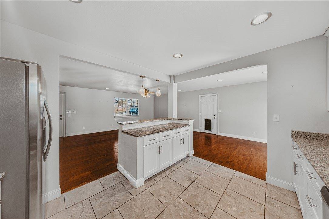 8512 Pine Ridge Drive, Rogers, AR 72756