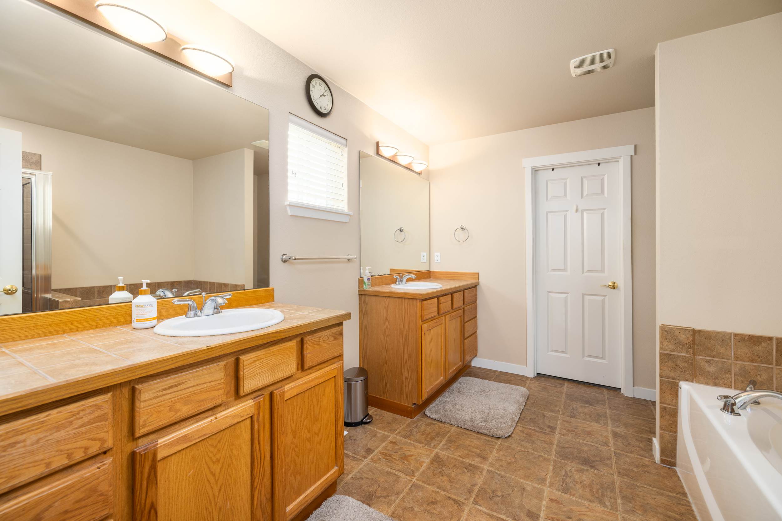 4605 Hidden Lake Loop, Mount Vernon, WA 98273