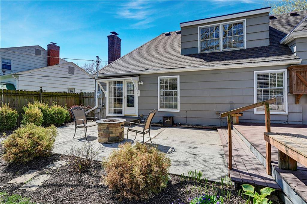 9207 Moody Park Drive, Overland Park, KS 66212