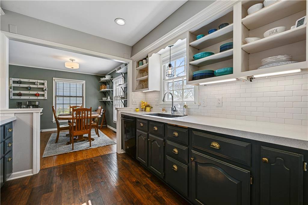9207 Moody Park Drive, Overland Park, KS 66212