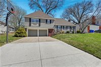 9207 Moody Park Drive, Overland Park, KS 66212