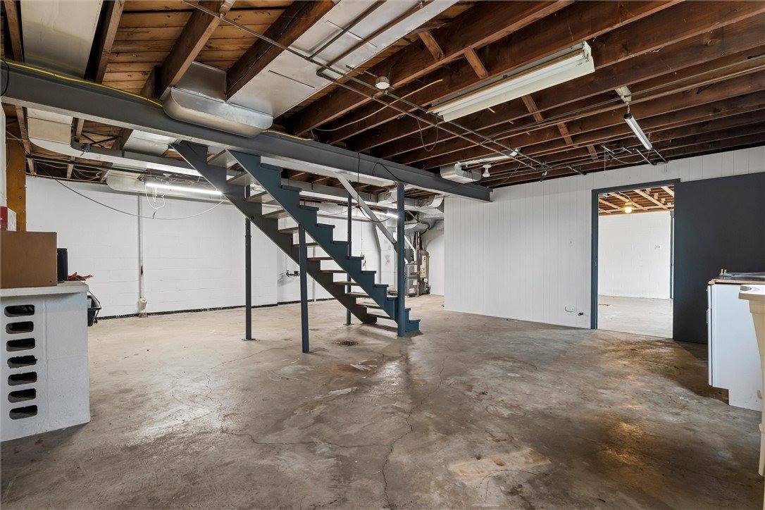 1110 10th St, Irwin, PA 15642