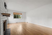 1110 10th St, Irwin, PA 15642