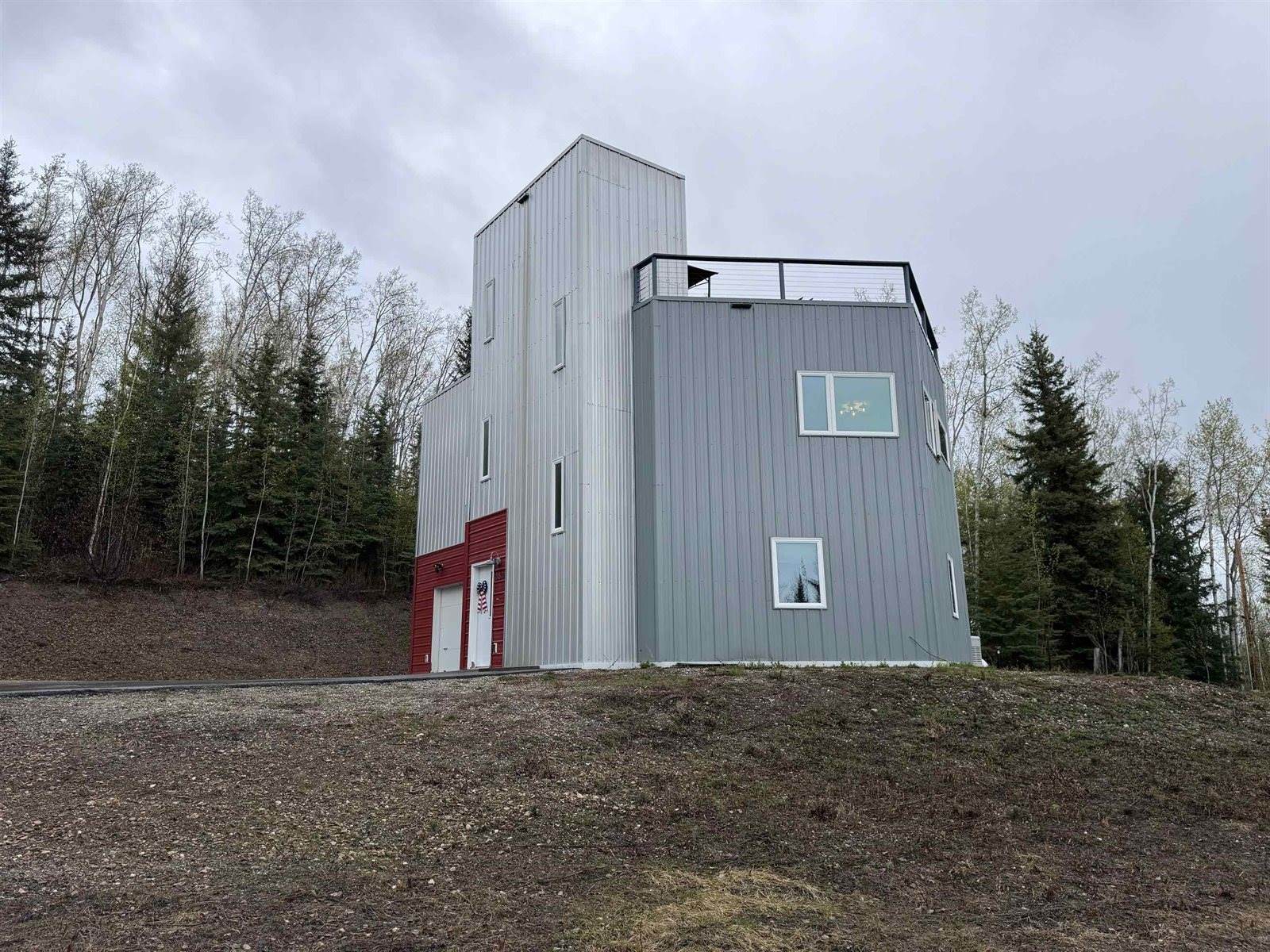 860 Ridgepointe Drive, Fairbanks, AK 99709