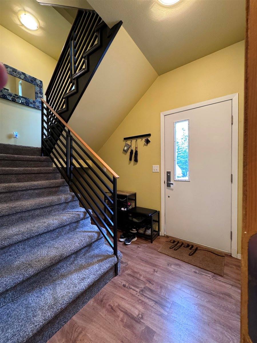 860 Ridgepointe Drive, Fairbanks, AK 99709