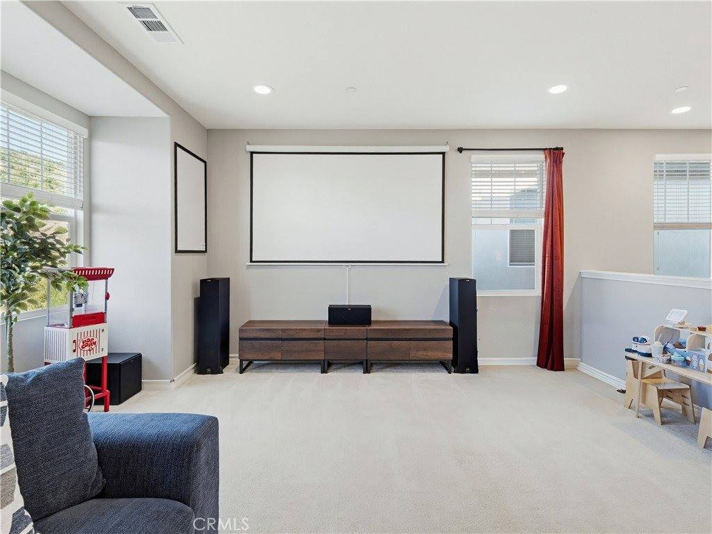 20818 Red Sky Court, Saugus, CA 91350