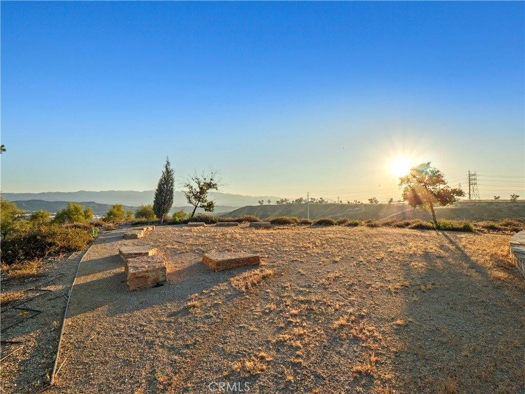 20818 Red Sky Court, Saugus, CA 91350