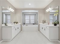 20818 Red Sky Court, Saugus, CA 91350