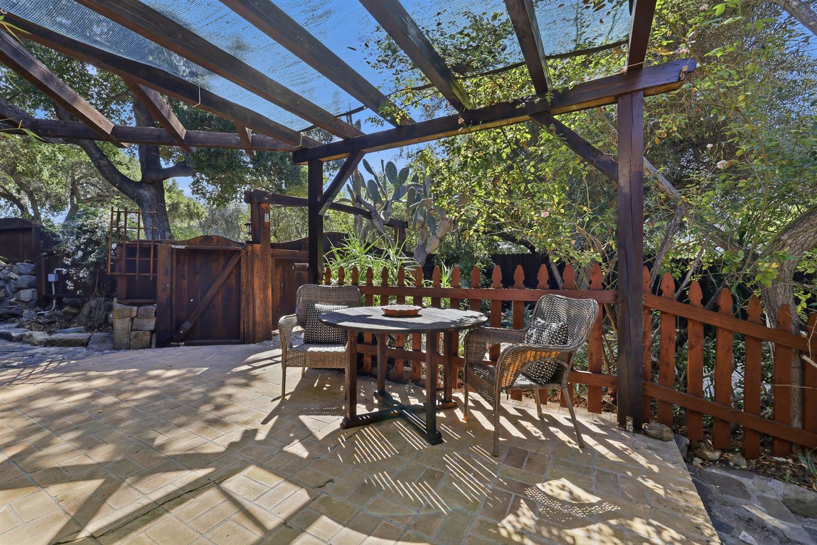 757 McNell, Ojai, CA 93023