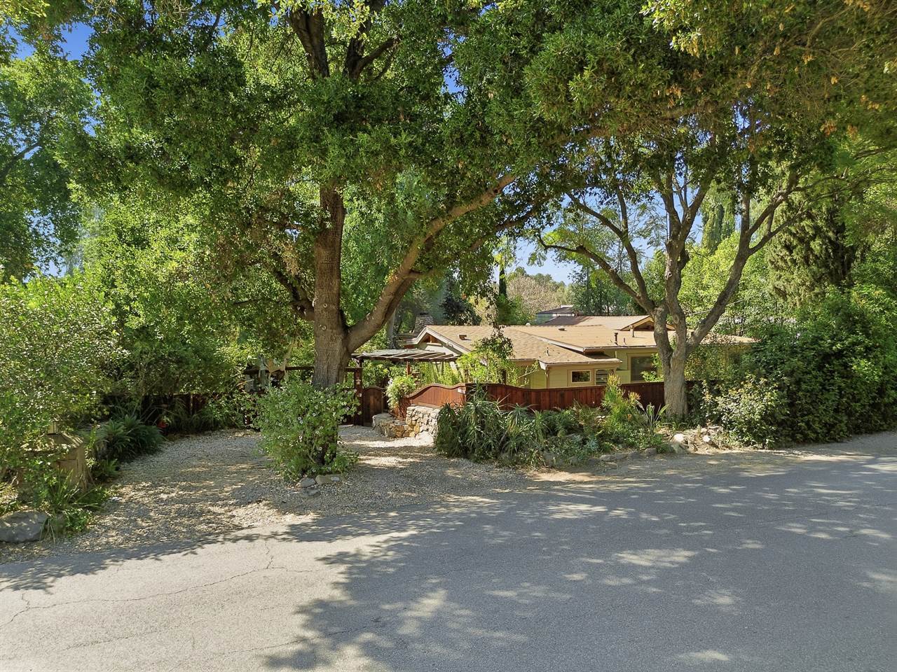 757 McNell, Ojai, CA 93023