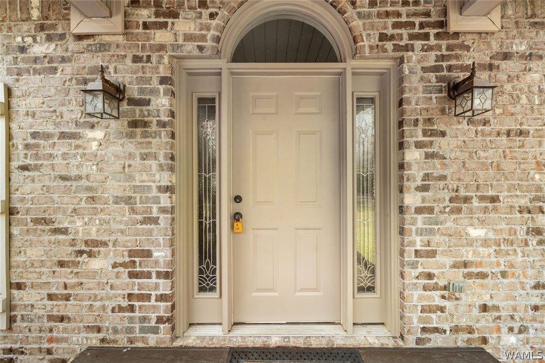 14530 Lost Lake Drive, Tuscaloosa, AL 35405