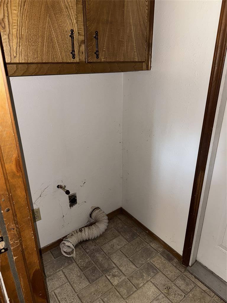 708 Cedar Lane Court, Tecumseh, OK 74873