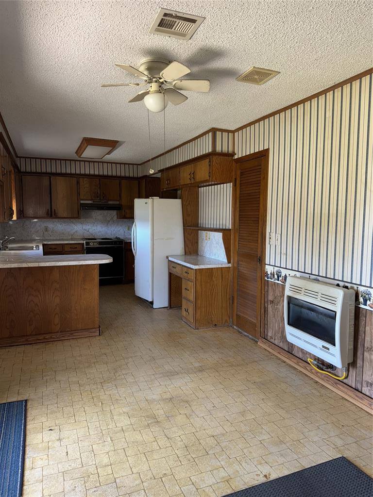 708 Cedar Lane Court, Tecumseh, OK 74873