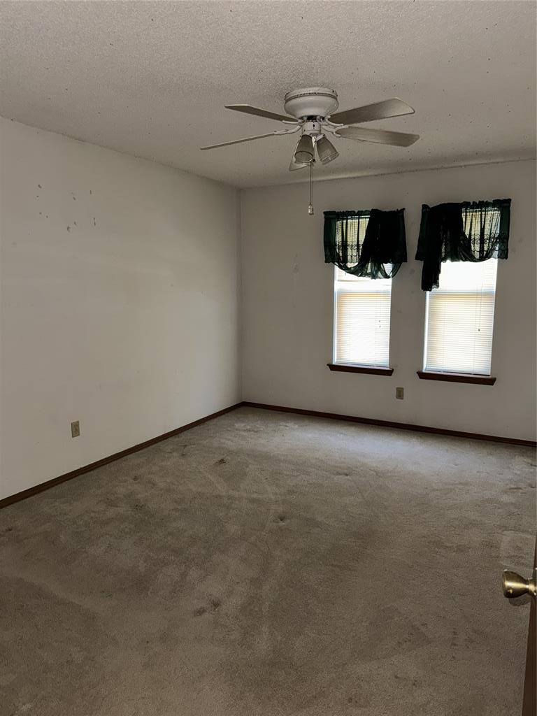 708 Cedar Lane Court, Tecumseh, OK 74873