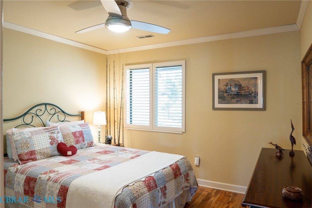 50 Villa Ridge Drive, Hartfield, VA 23071